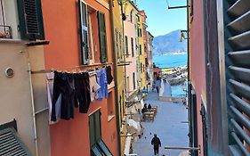 Luisa Rooms - Apartment In The Heart Of Vernazza